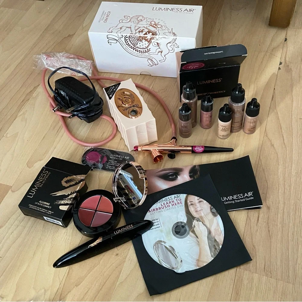 Luminess Air Icon Pro Airbrush Makeup System-used with box. Great Condition